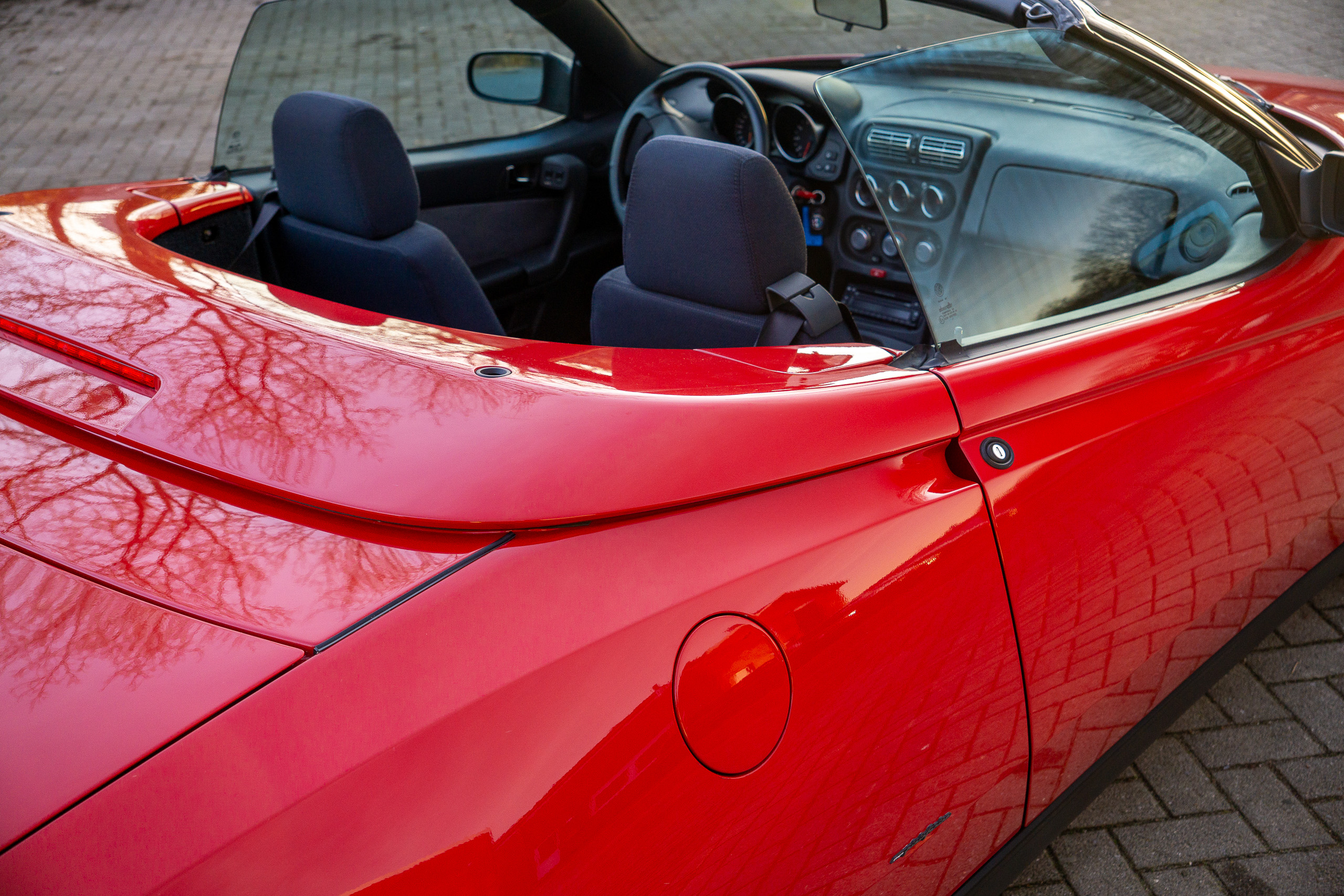 Alfa_Romeo_Twin_Spark_Spider_Oldtimer_011