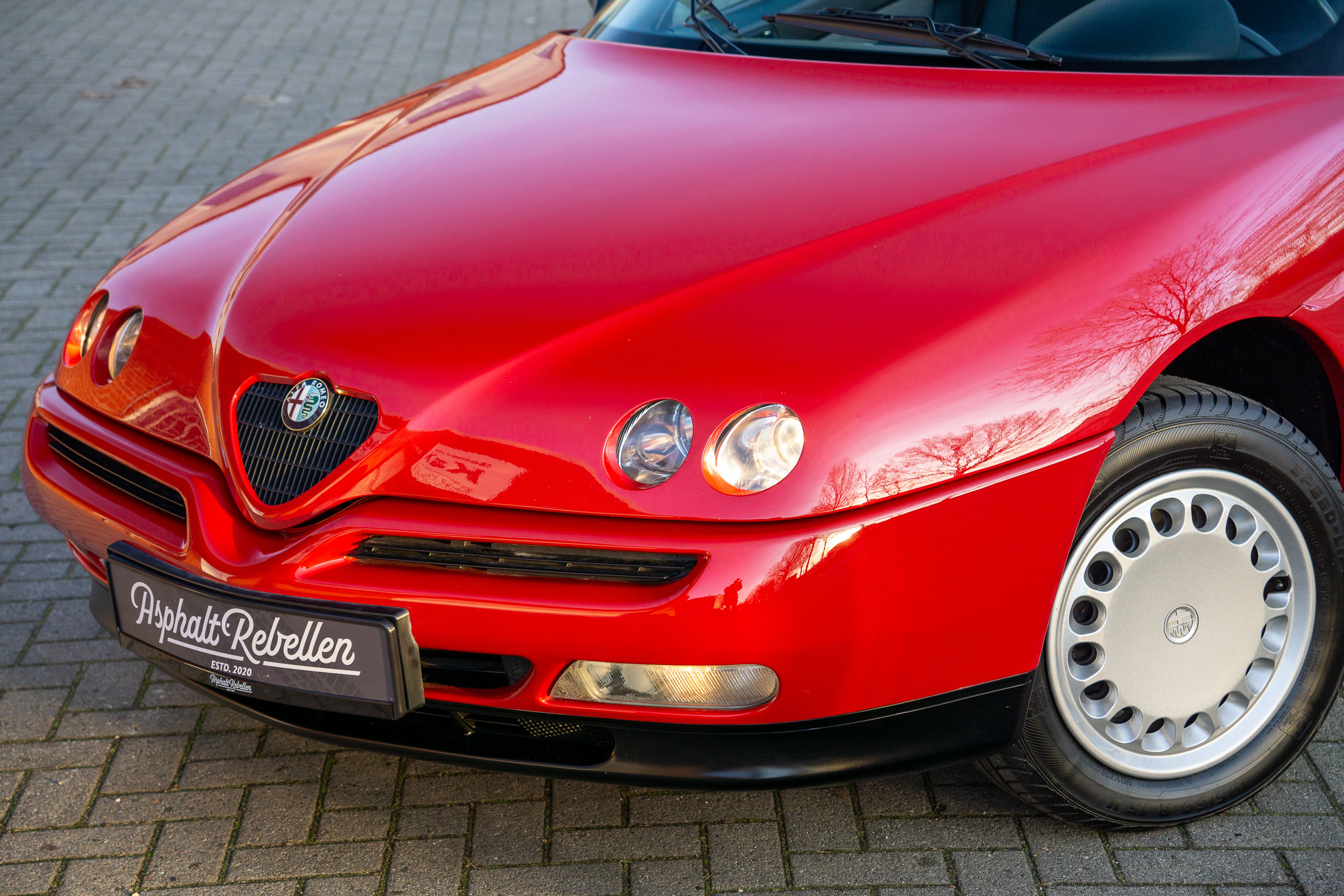 Alfa_Romeo_Twin_Spark_Spider_Oldtimer_015