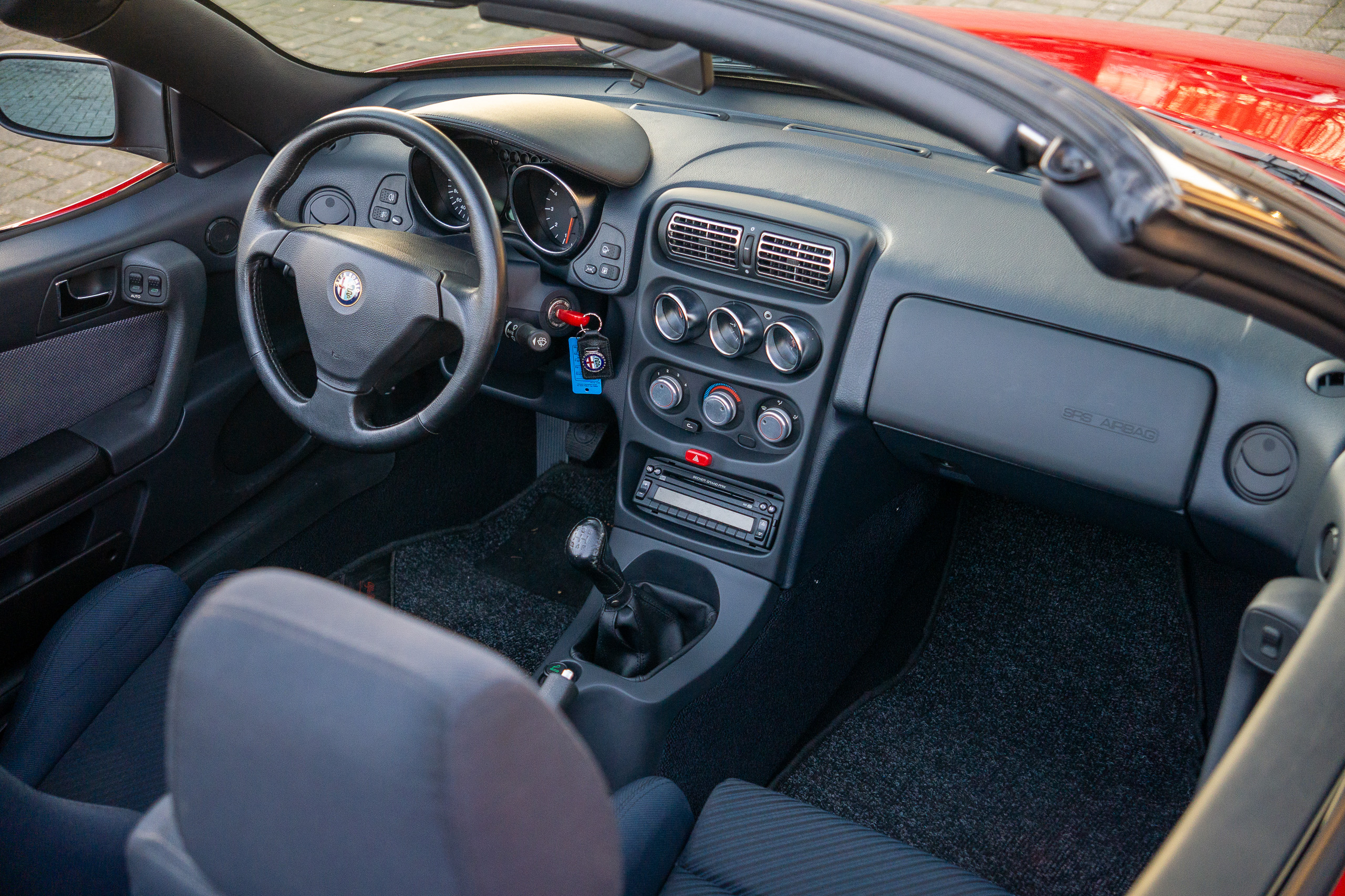 Alfa_Romeo_Twin_Spark_Spider_Oldtimer_023