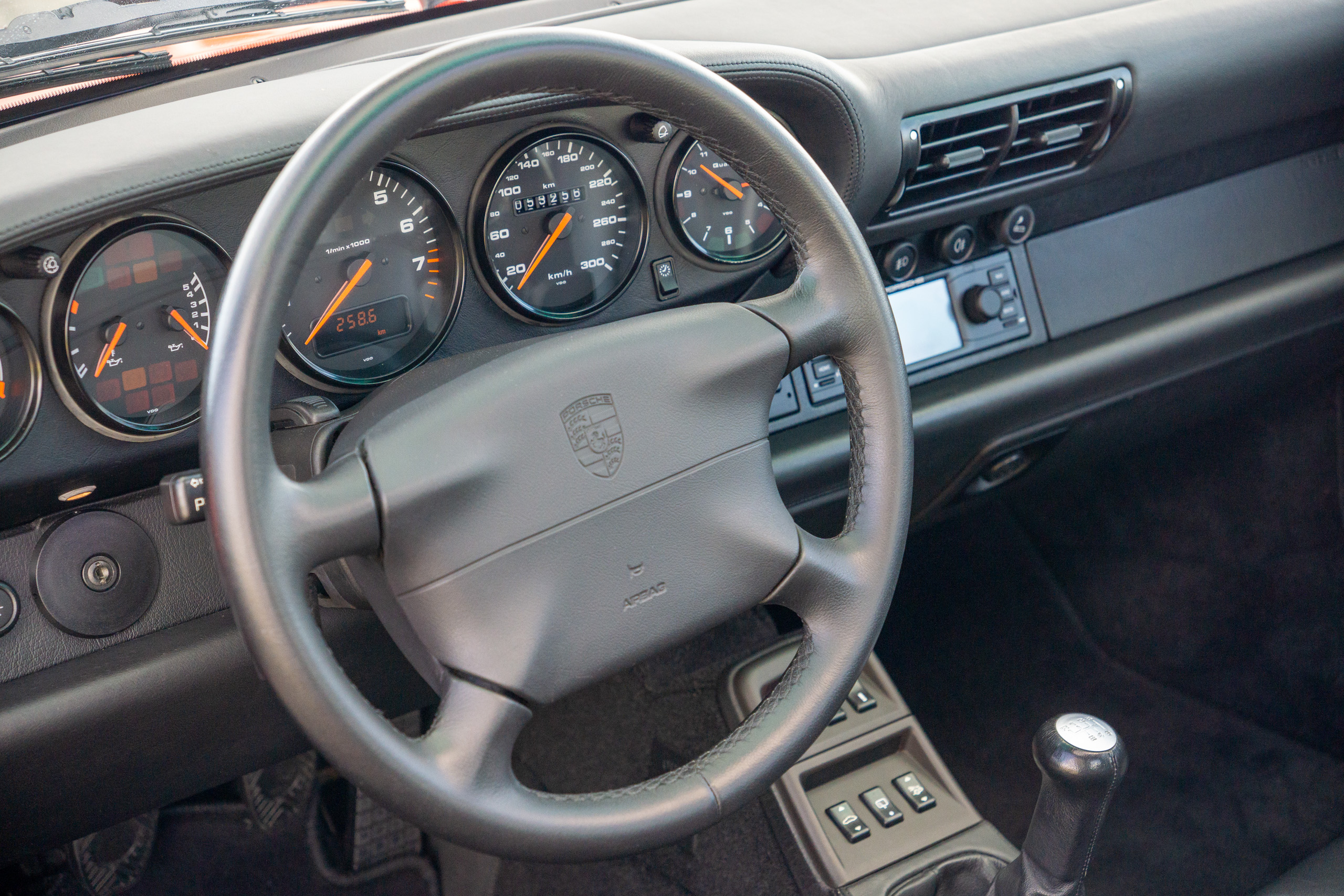 Porsche_993_4S_Coupe_Klassiker_004