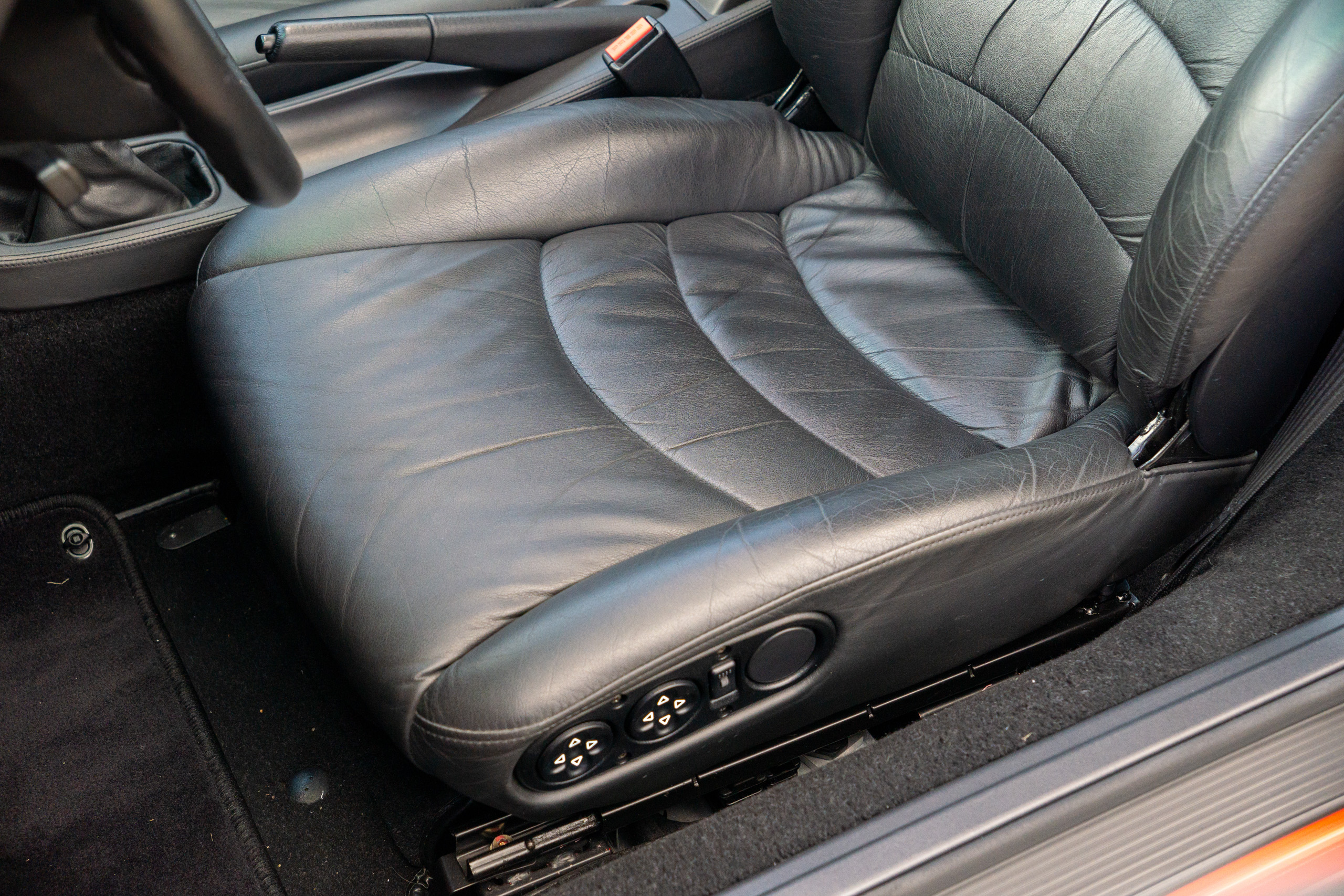 Porsche_993_4S_Coupe_Klassiker_048