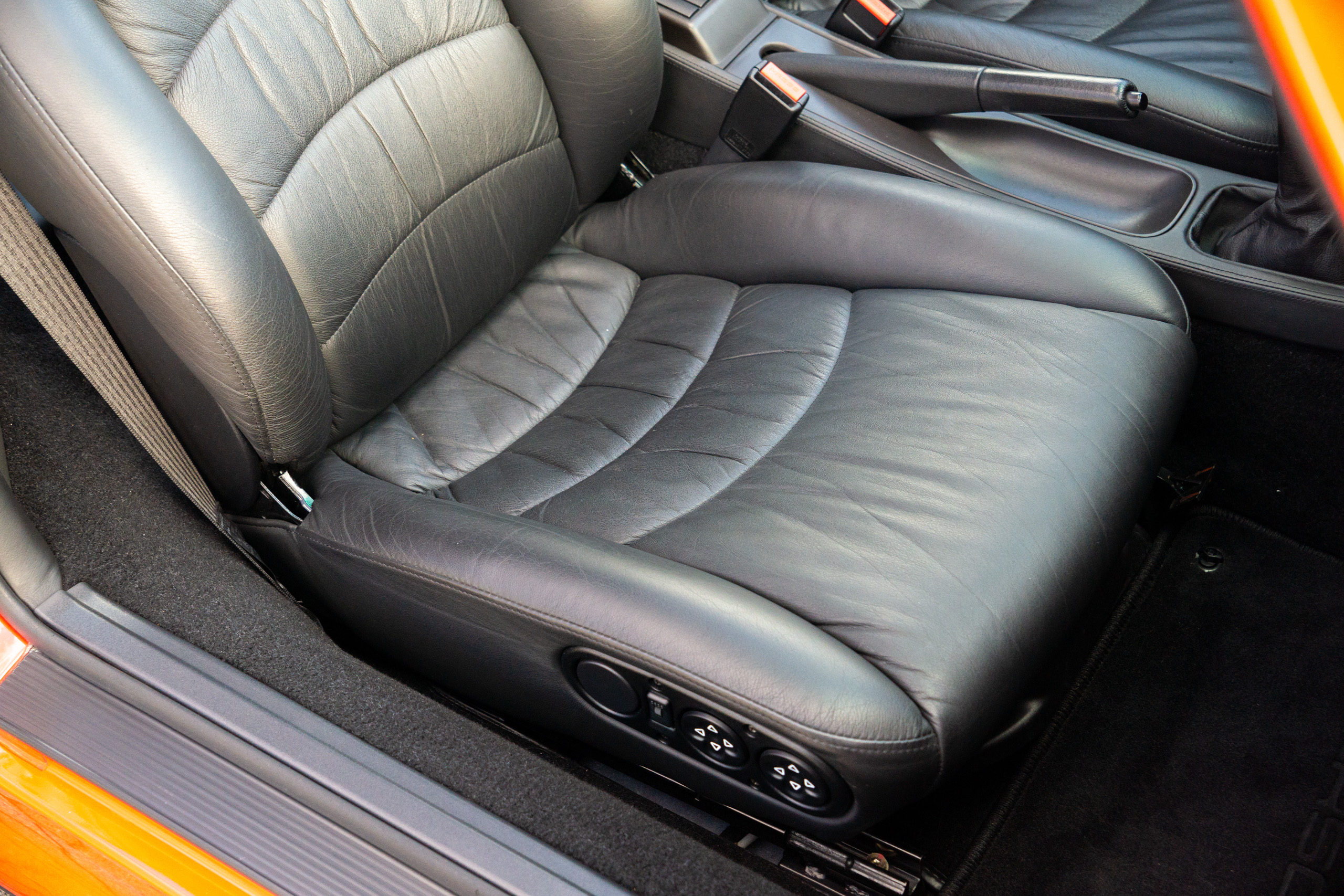 Porsche_993_4S_Coupe_Klassiker_058