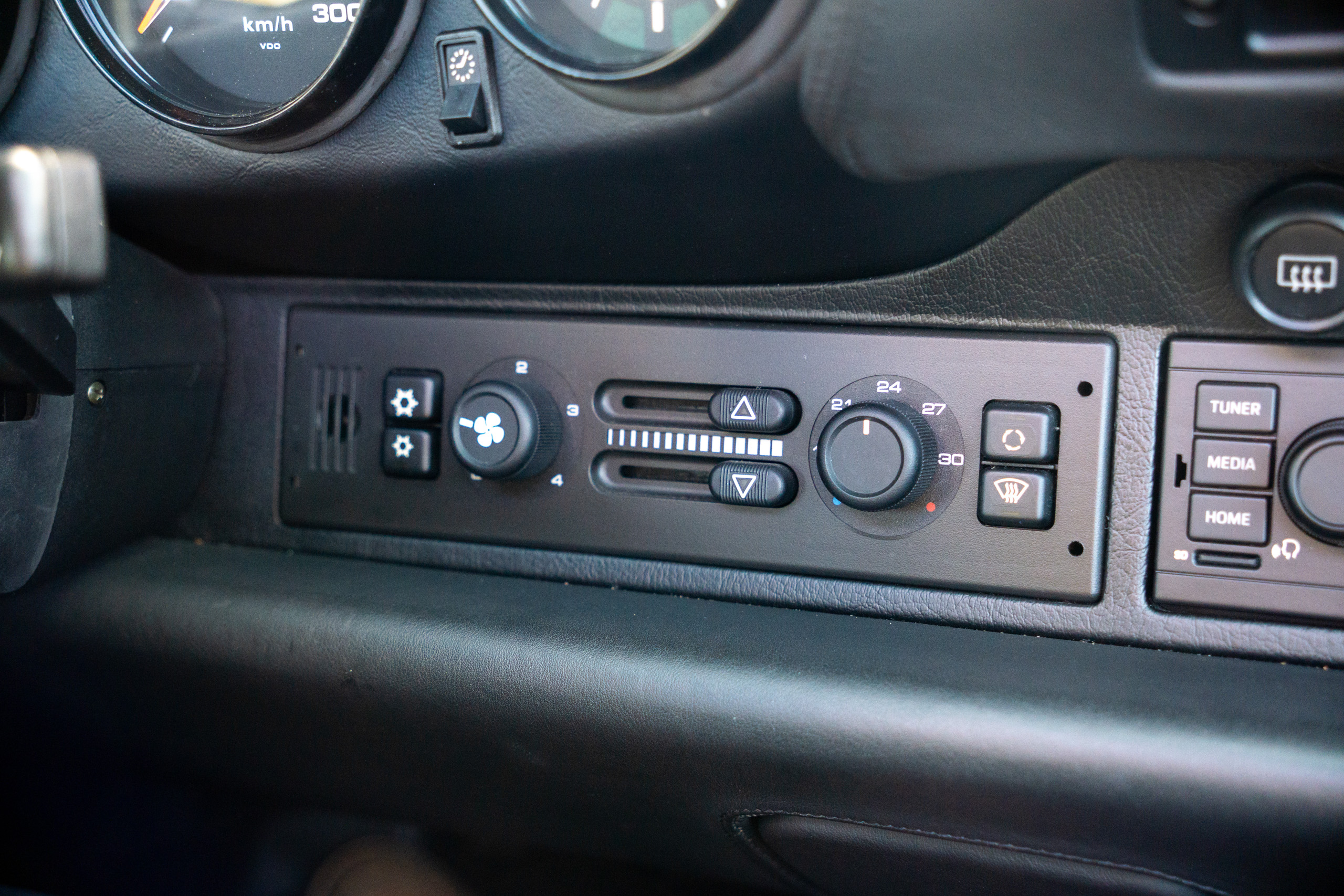 Porsche_993_4S_Coupe_Klassiker_077