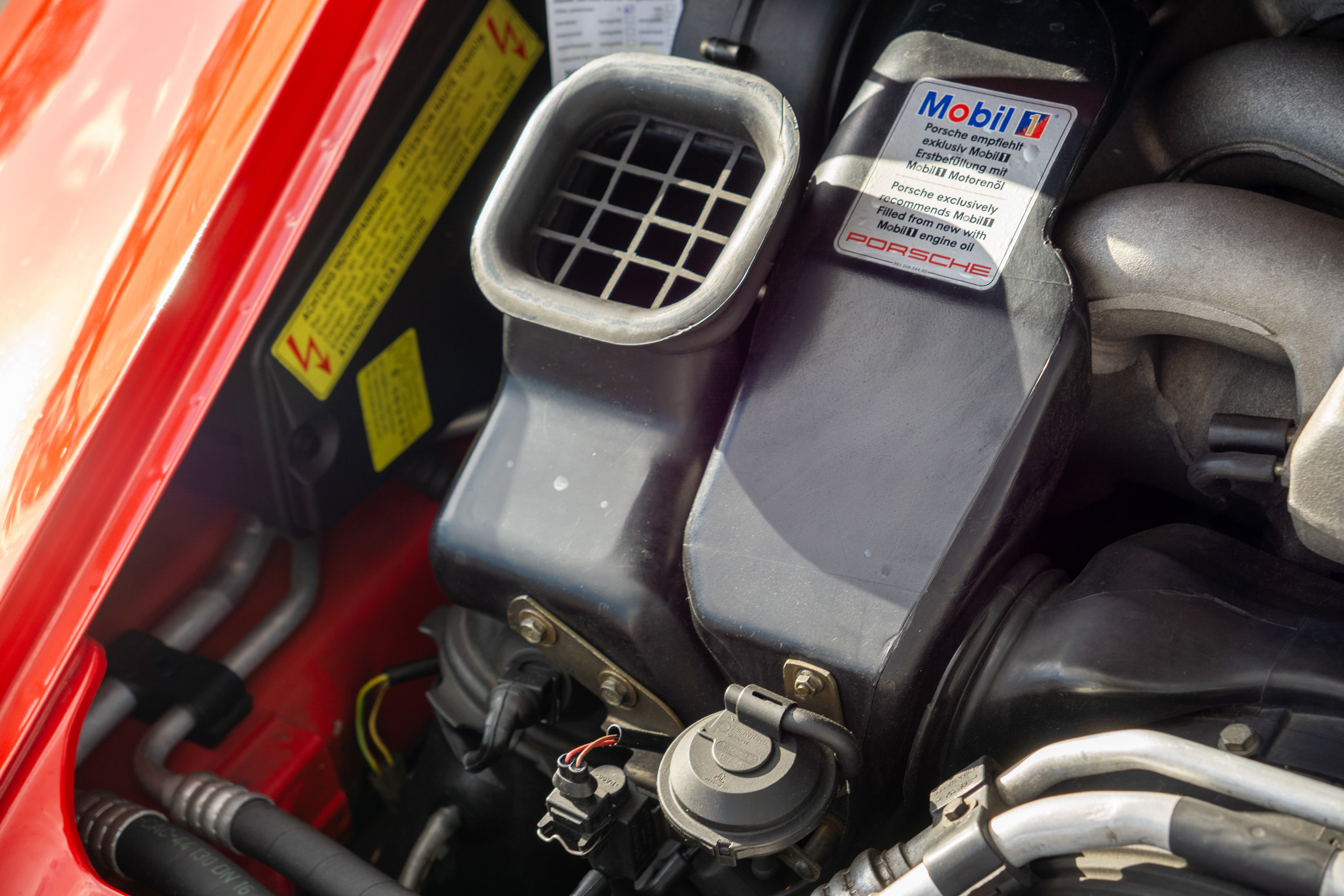 Porsche_993_4S_Coupe_Klassiker_100